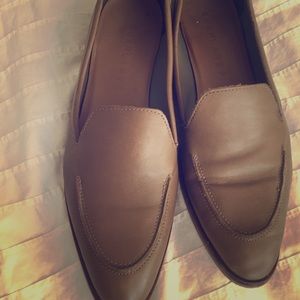 Everlane’s “The Modern Loafer”